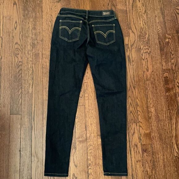 NWT SZ 9M Levi’s Jegging Legging Dark Rinse - Picture 1 of 12